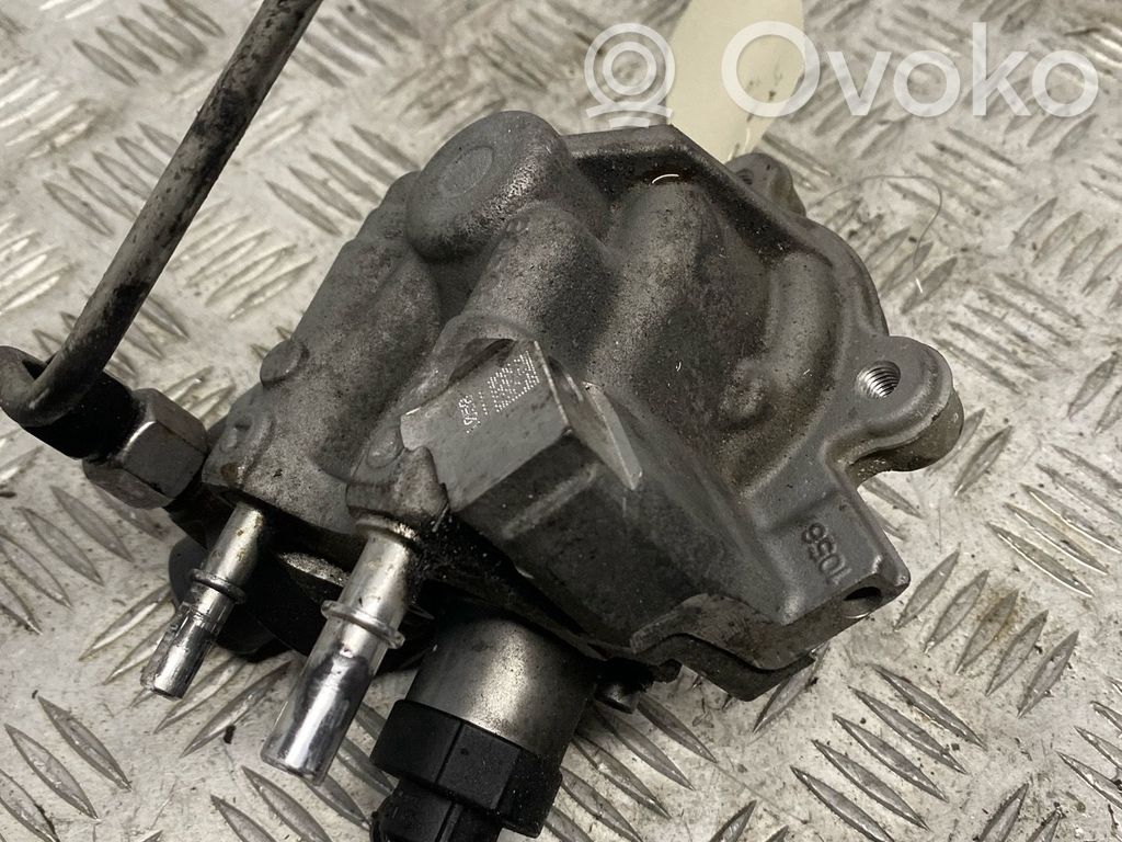 Bomba de alta presión de inyección de combustible   9811347380