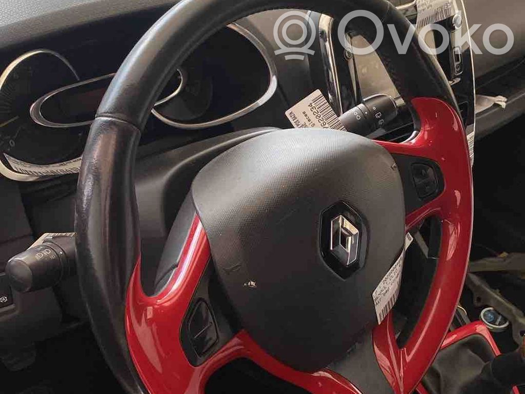 Renault Clio IV Ohjauspyörä 