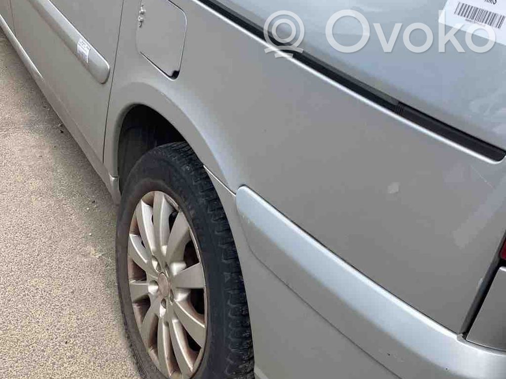 Peugeot 807 Panel lateral trasero 