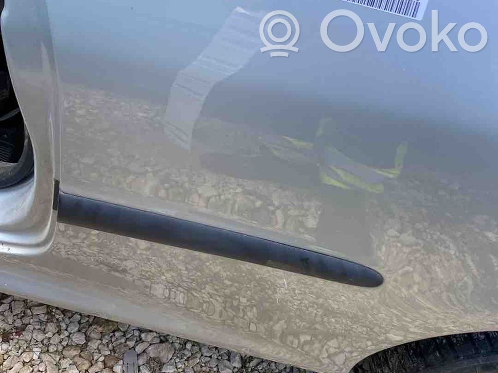 Peugeot 206 Contur aripă spate 