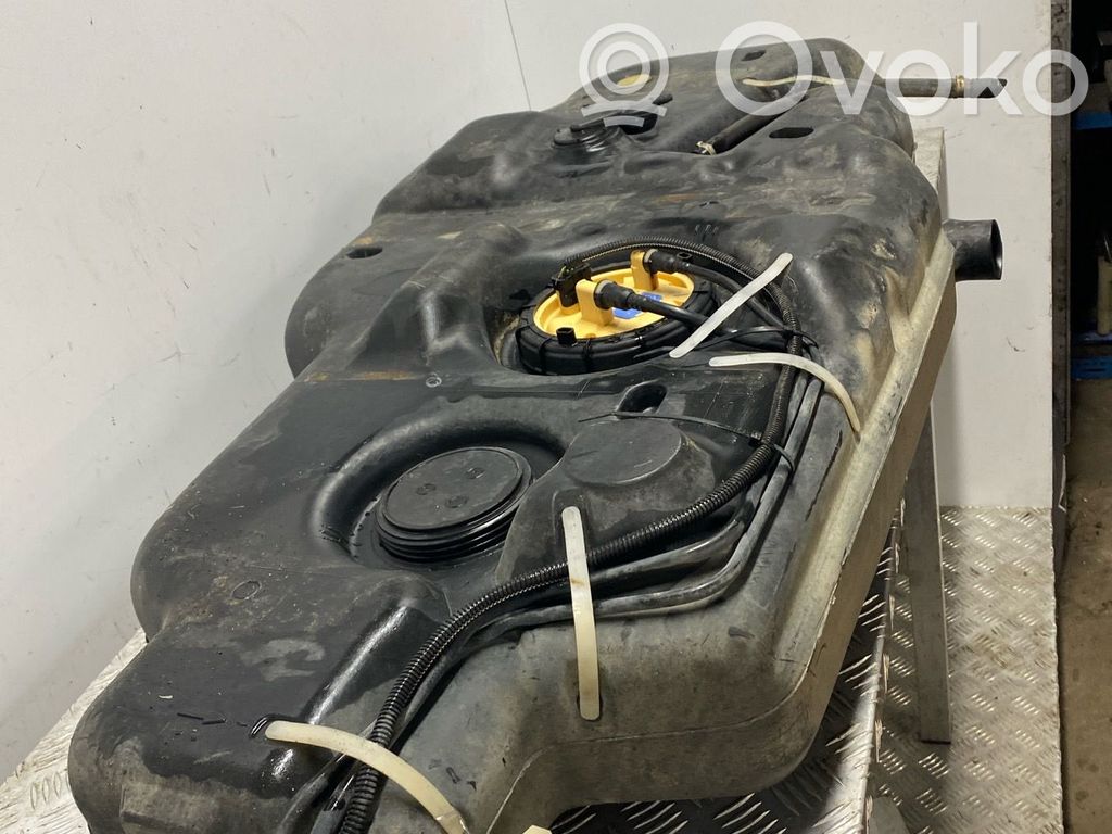 Fuel tank   1500V8