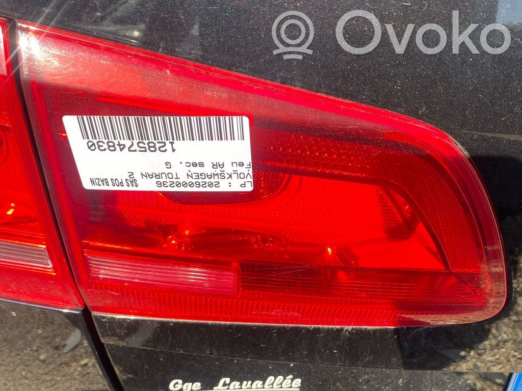 Volkswagen Touran II Takaluukun takavalot 