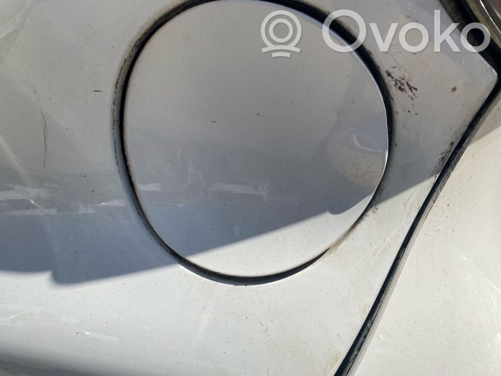 Toyota Aygo AB10 Sportello del serbatoio del carburante