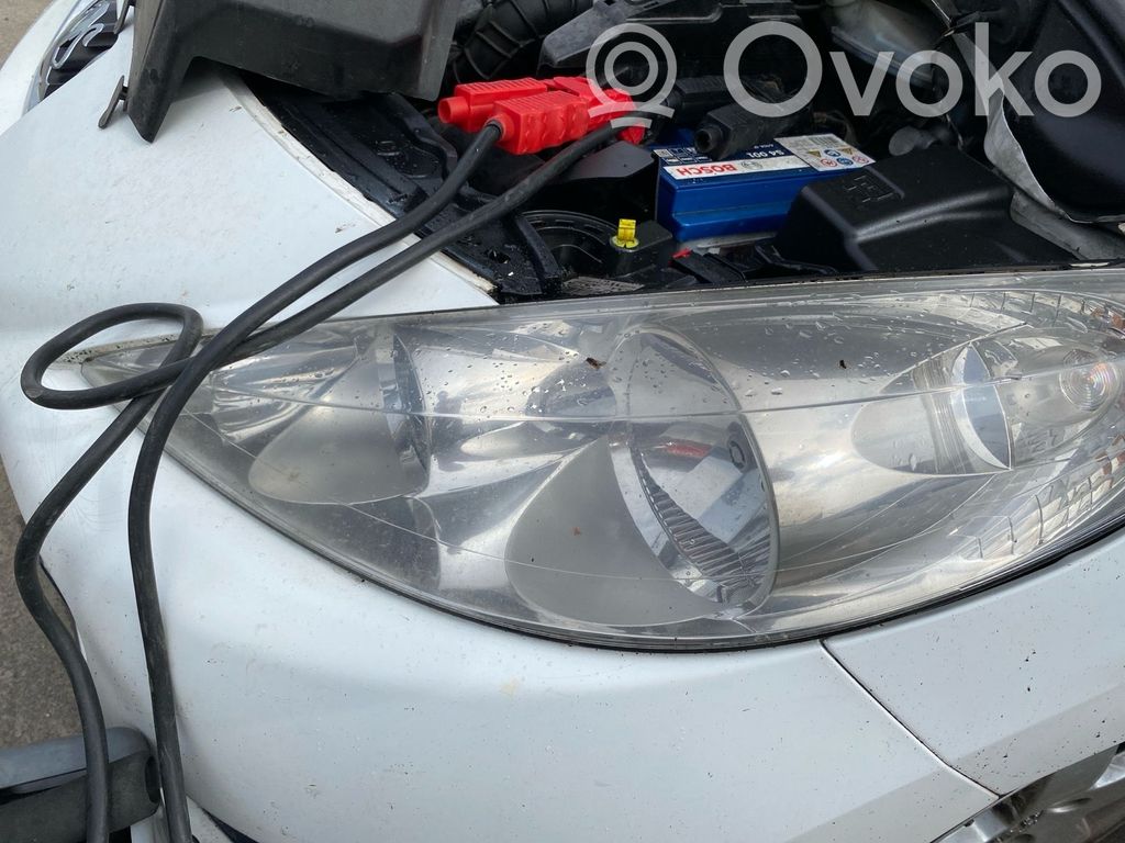 Peugeot 207 Faro/fanale