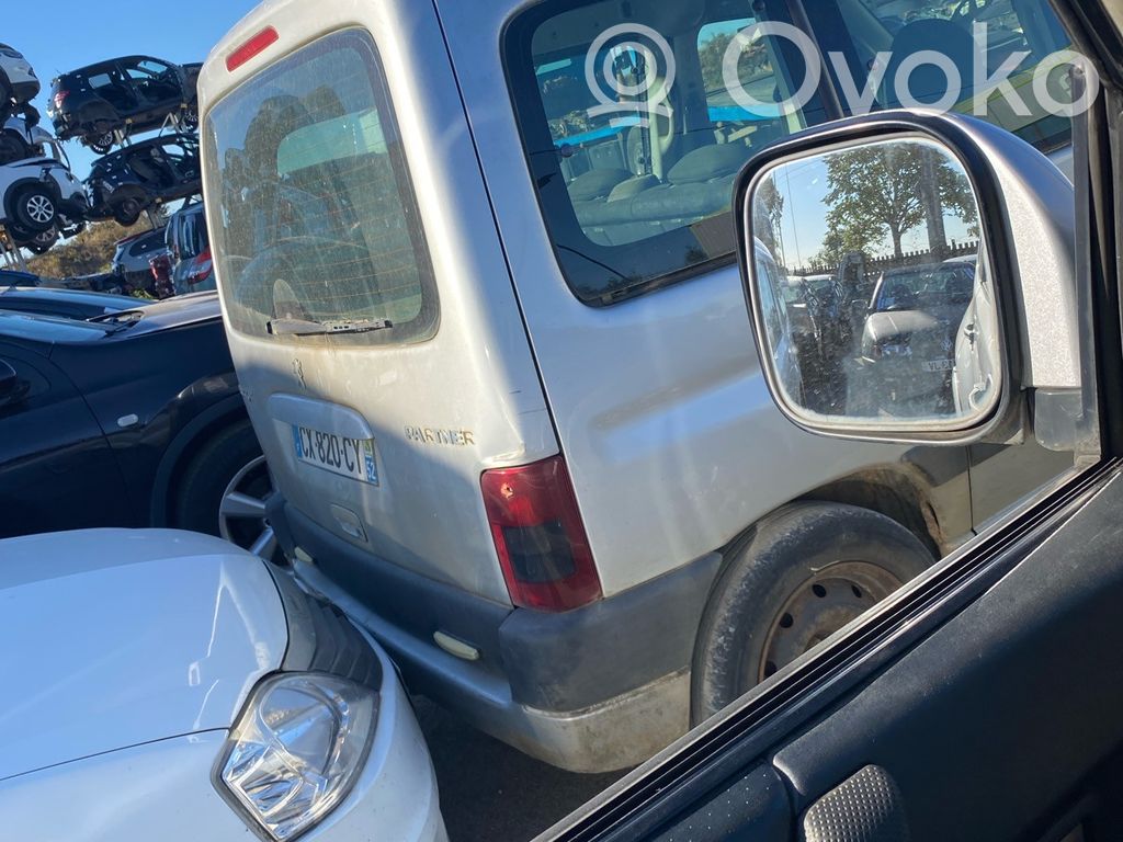 Mitsubishi Pajero Macara ușă față cu motor 