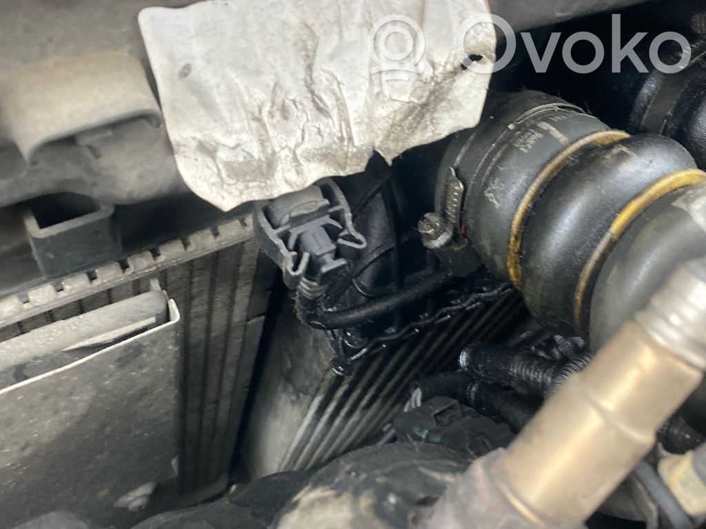 Citroen C3 Picasso Välijäähdyttimen jäähdytin 