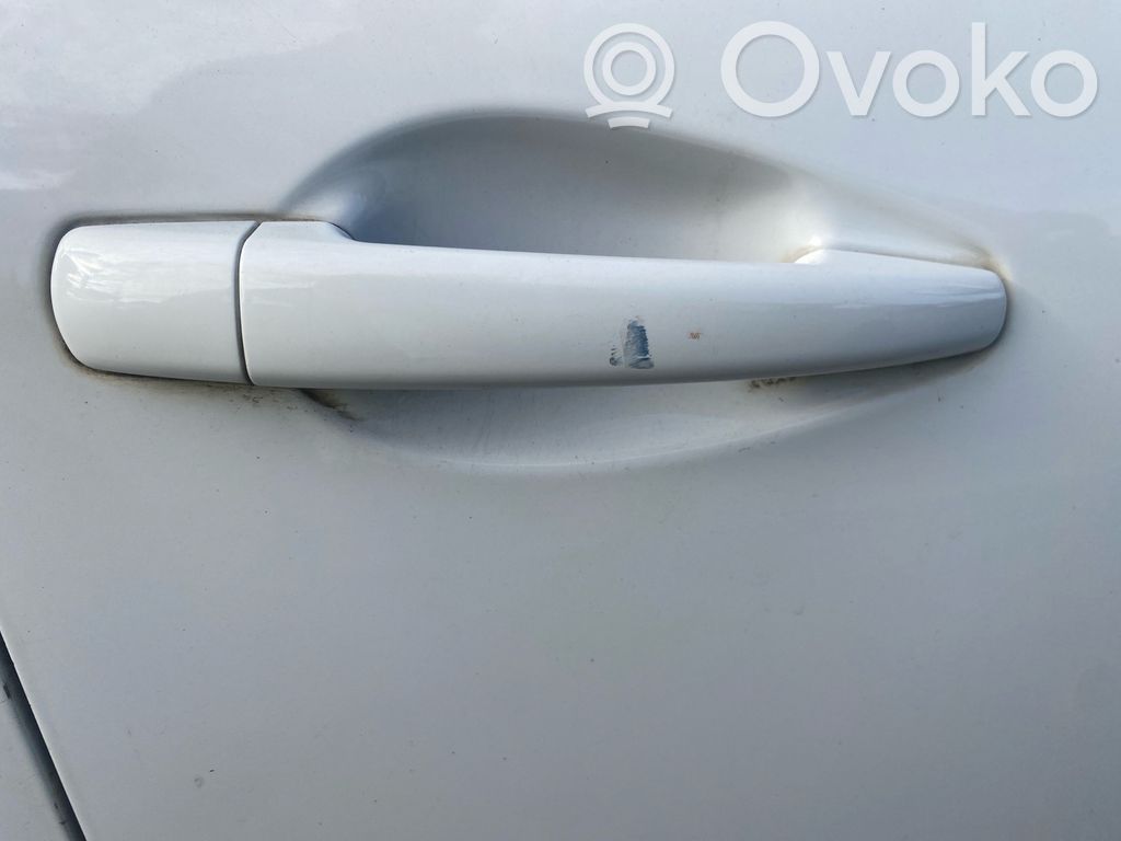 Peugeot 208 I Poignée extérieure avant 