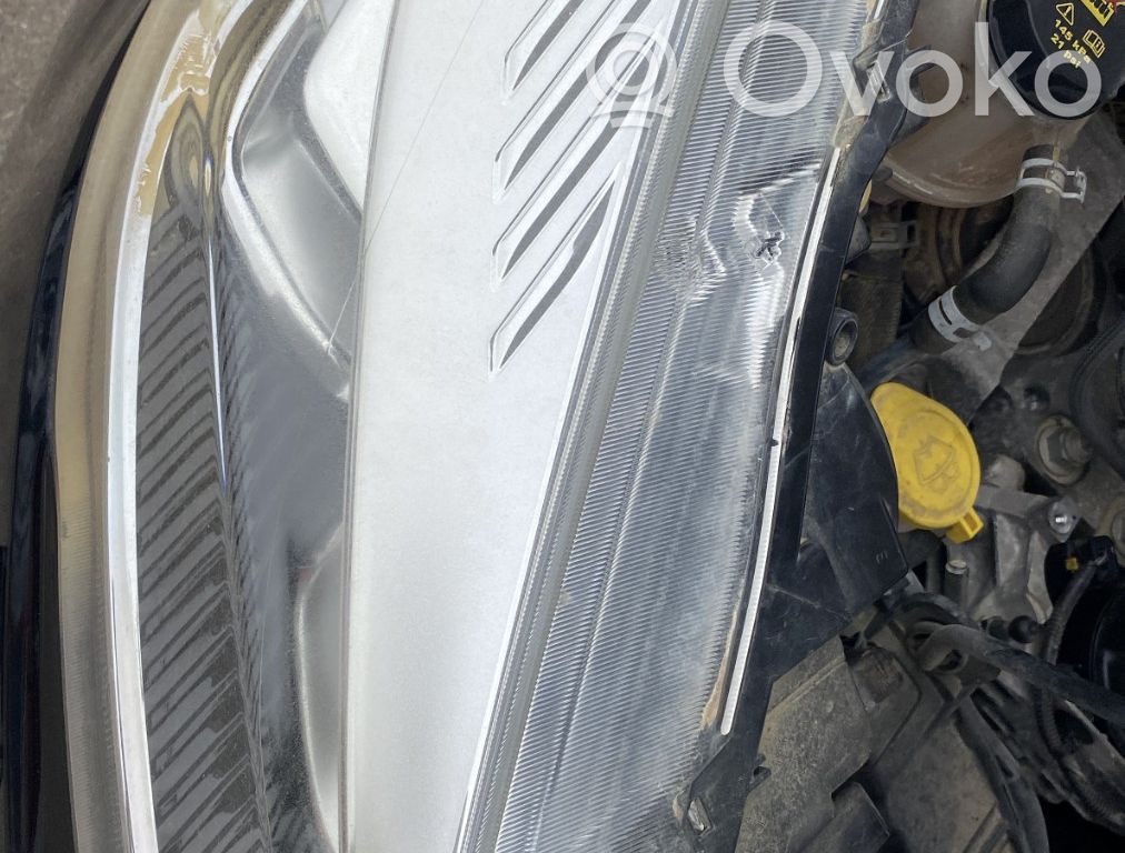 Ford Kuga II Far 