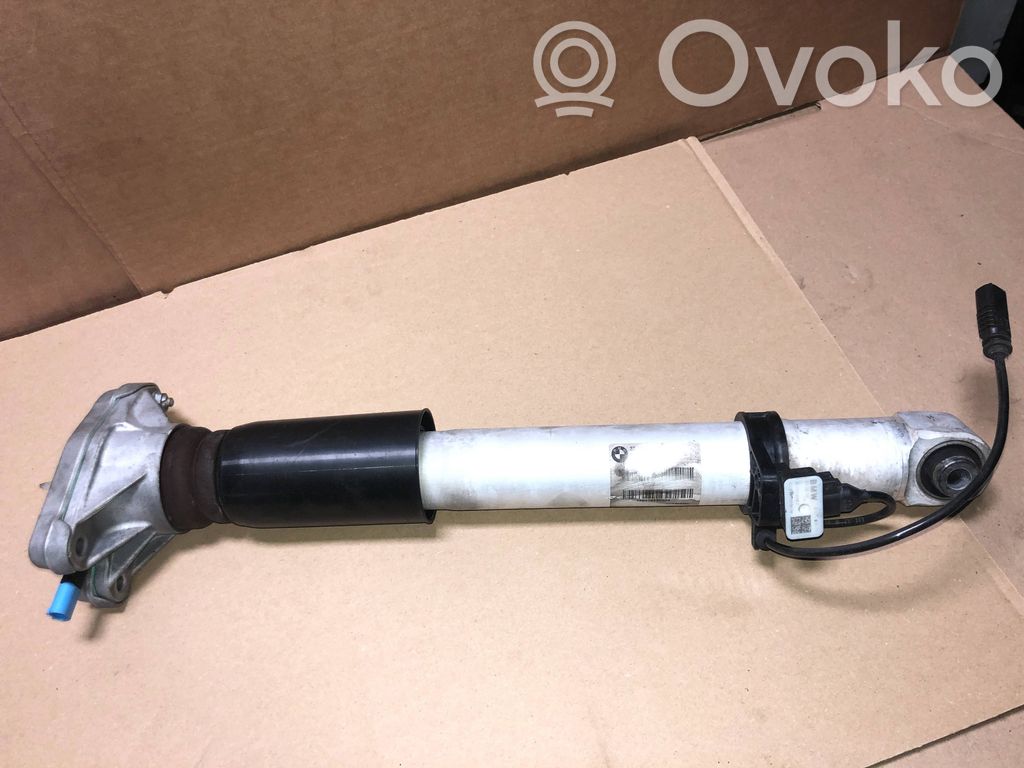 BMW M3 G80 Stoßdämpfer hinten 