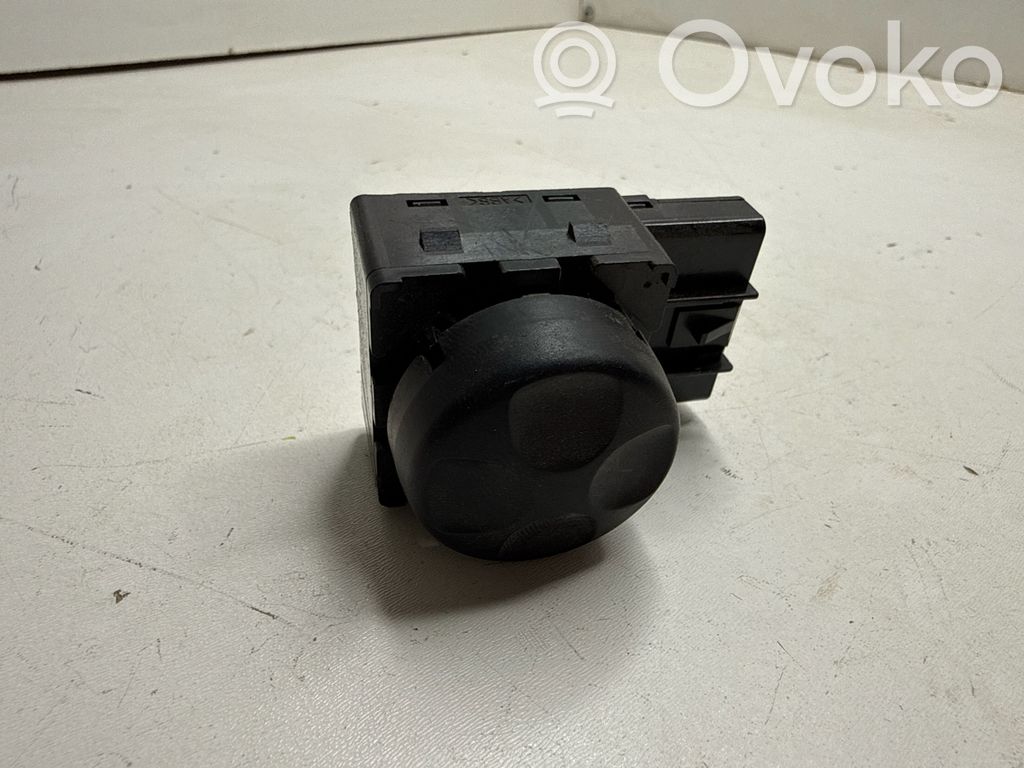 Dodge Challenger Seat adjustment knob 