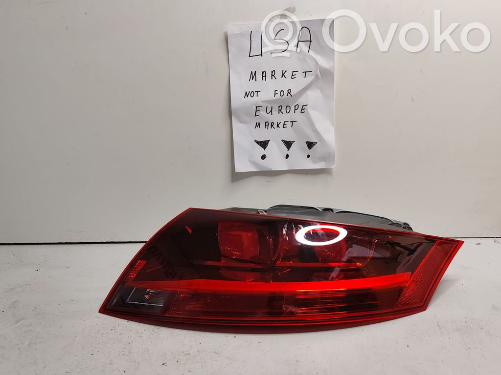 Lampa tylna   8J0945096E,21050821