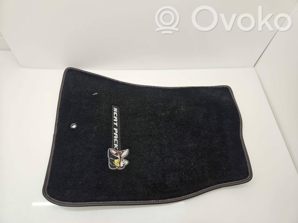 Front floor mat