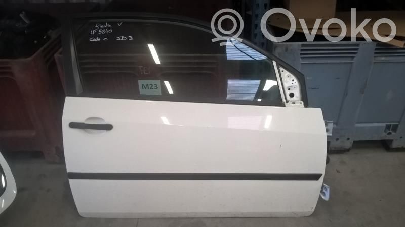 Ford Fiesta Puerta delantera 