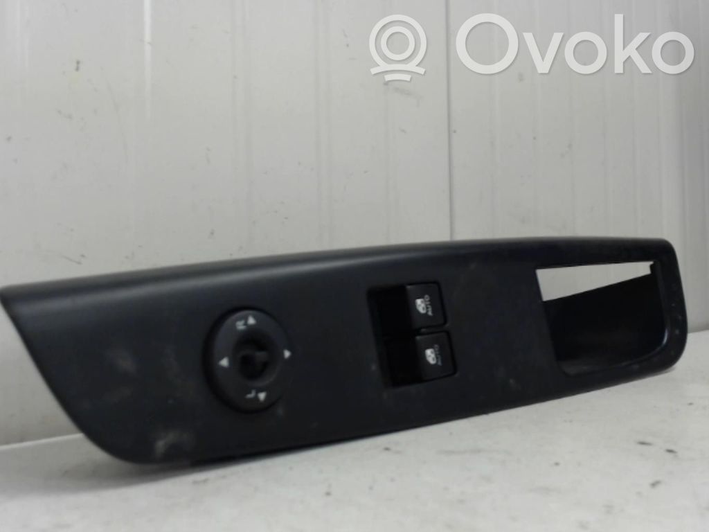 KIA Ceed Electric window control switch 