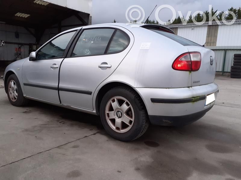 Seat Leon (1M) Puerta trasera 