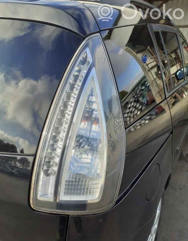 Mazda 5 Rear/tail lights 