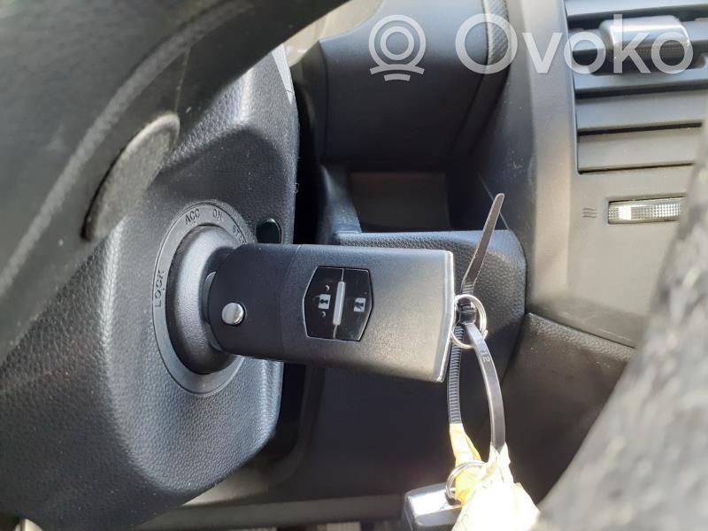 Mazda 5 Užvedimo spynelė 