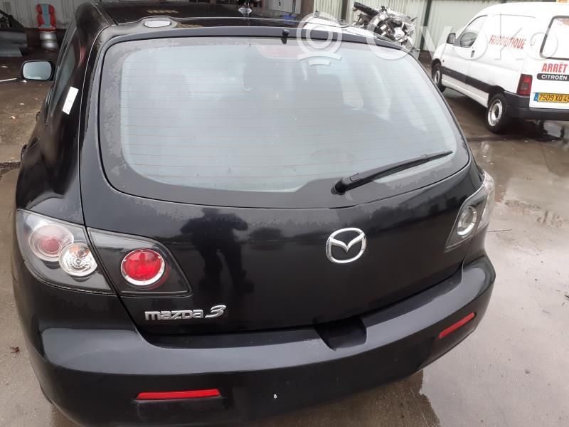 Mazda 3 I Papildomas stop žibintas 