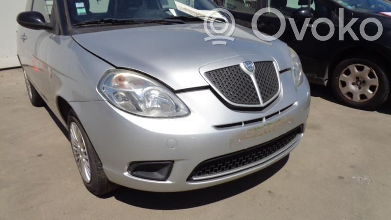 Lancia Ypsilon Headlight/headlamp 