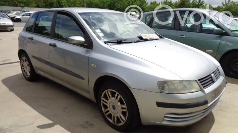 Fiat Stilo Durvis 