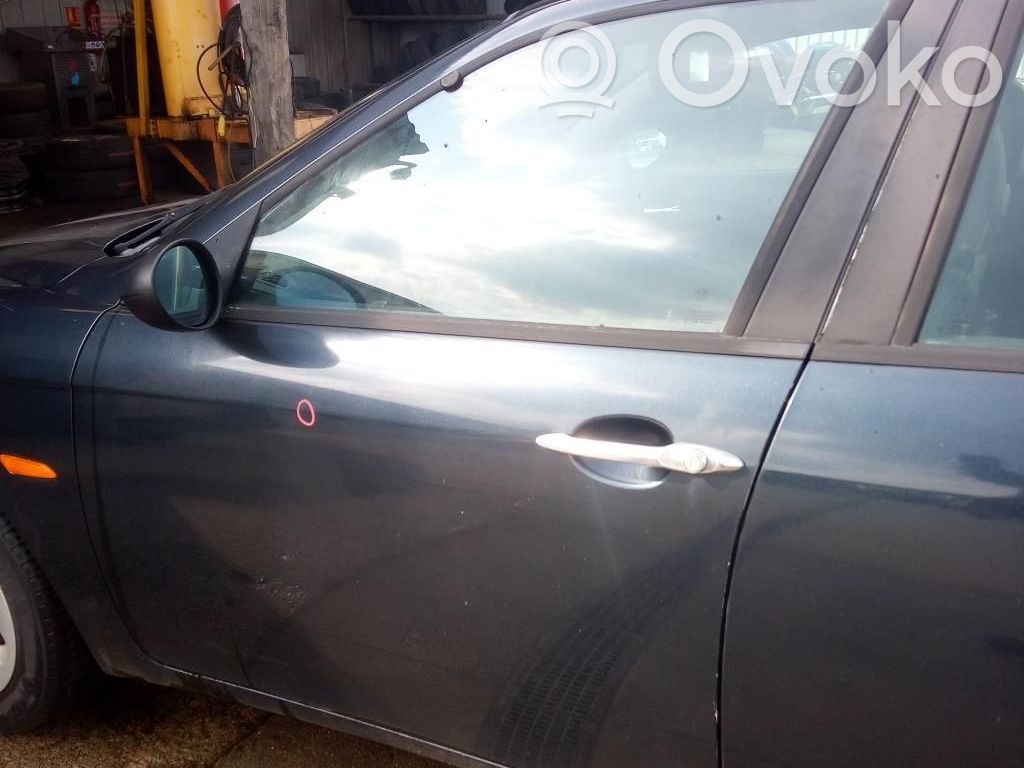 Alfa Romeo 156 Macara ușă față cu motor 