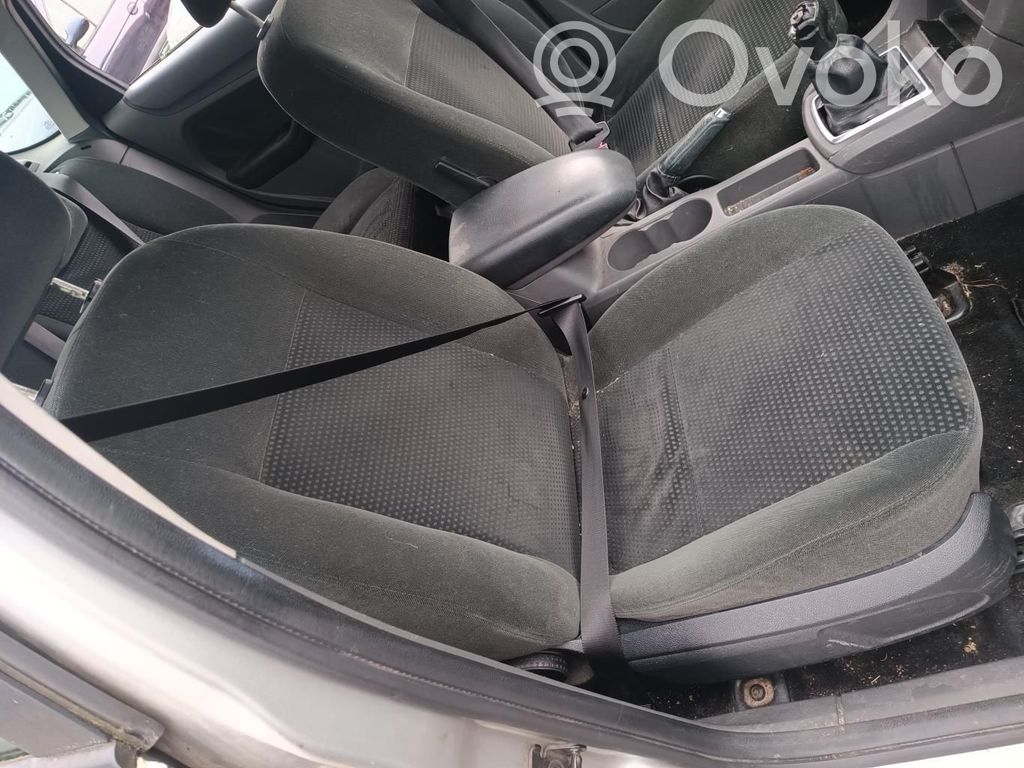 Ford Focus Cinturón delantero 