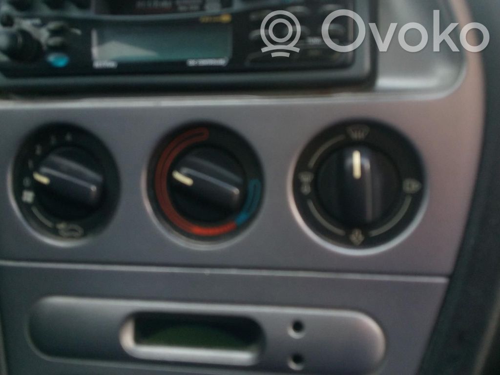 Peugeot 306 Climate control unit 
