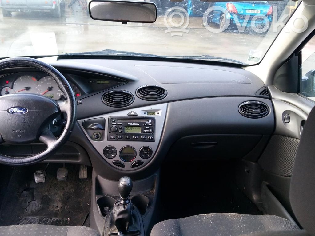 Ford Focus Vairo oro pagalvė 