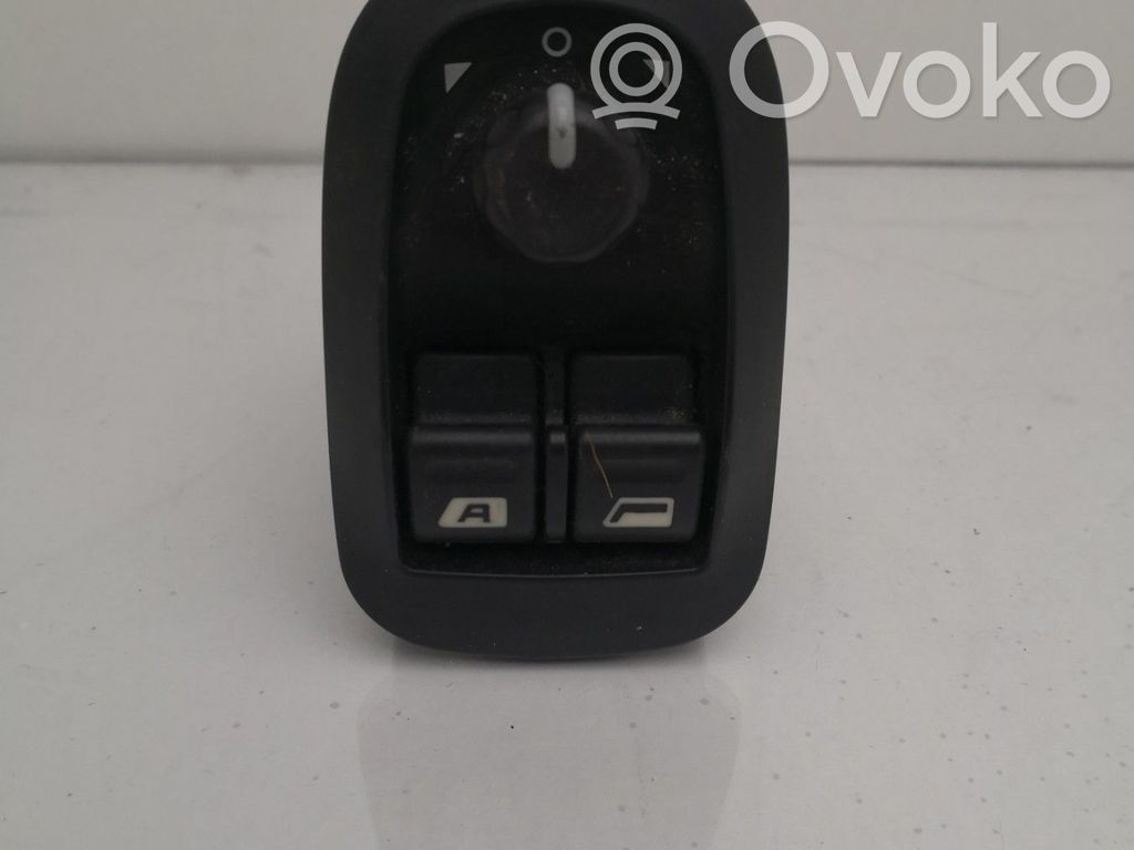 Peugeot Expert Elektrinių langų jungtukas 