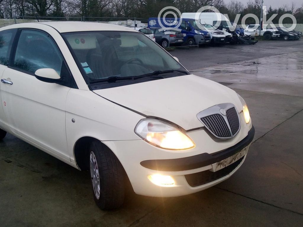 Lancia Ypsilon Etujarrusatula 