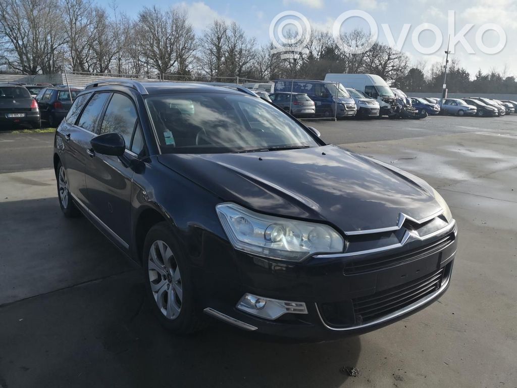 Citroen C5 Etujarrusatula 