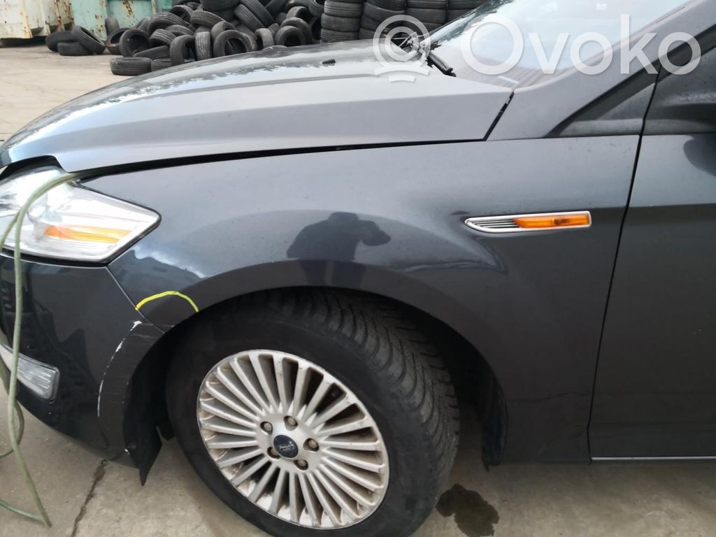 Ford Mondeo MK IV Sparnas 