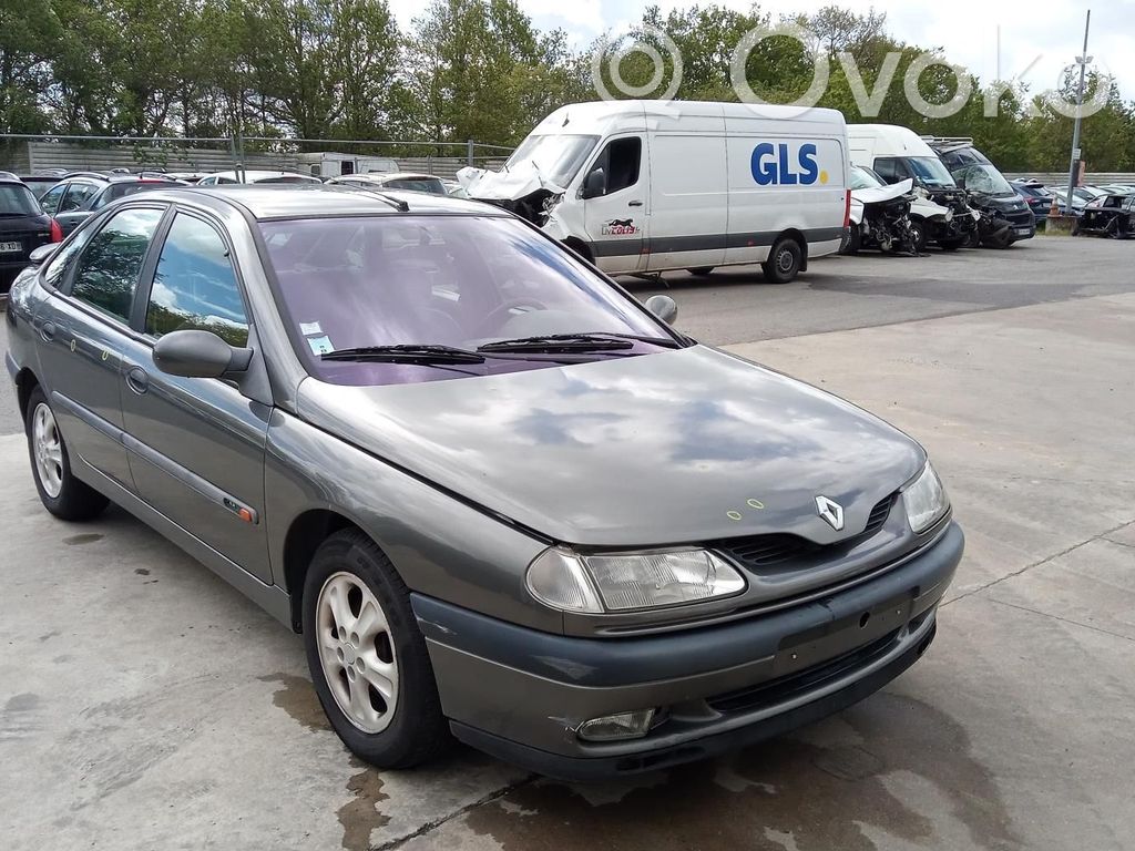 Renault Laguna I Передний суппорт 