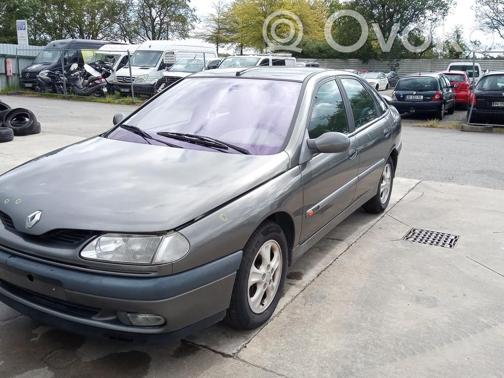 Renault Laguna I Etujarrusatula 