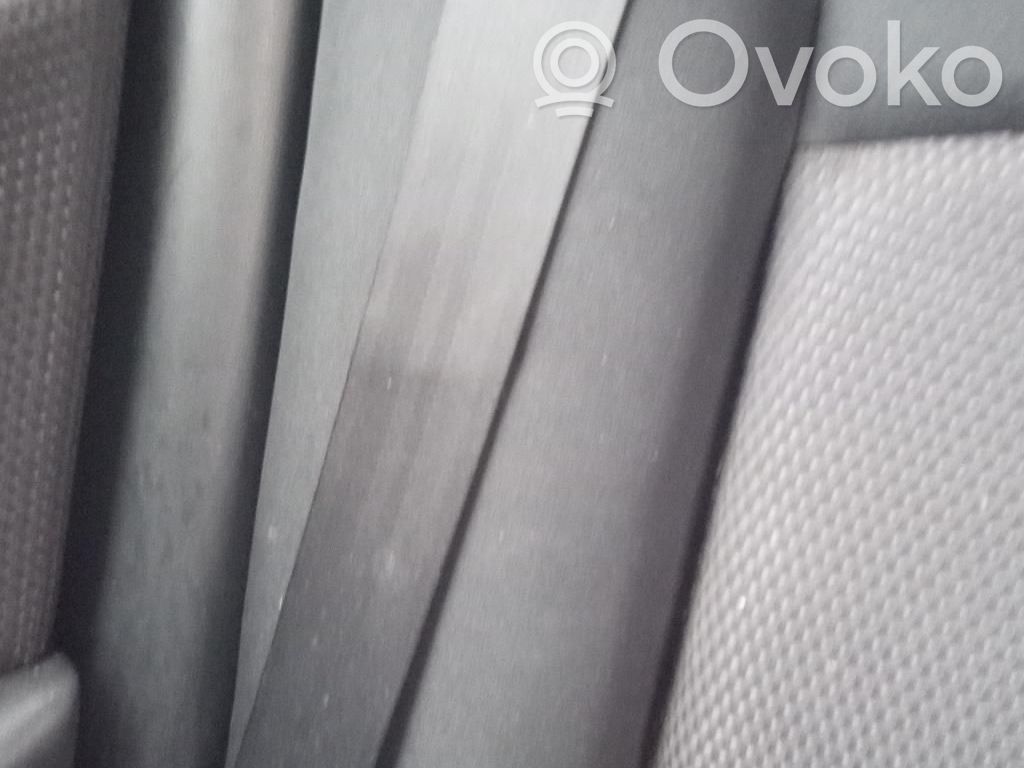 Mazda 3 I Cinturón trasero 