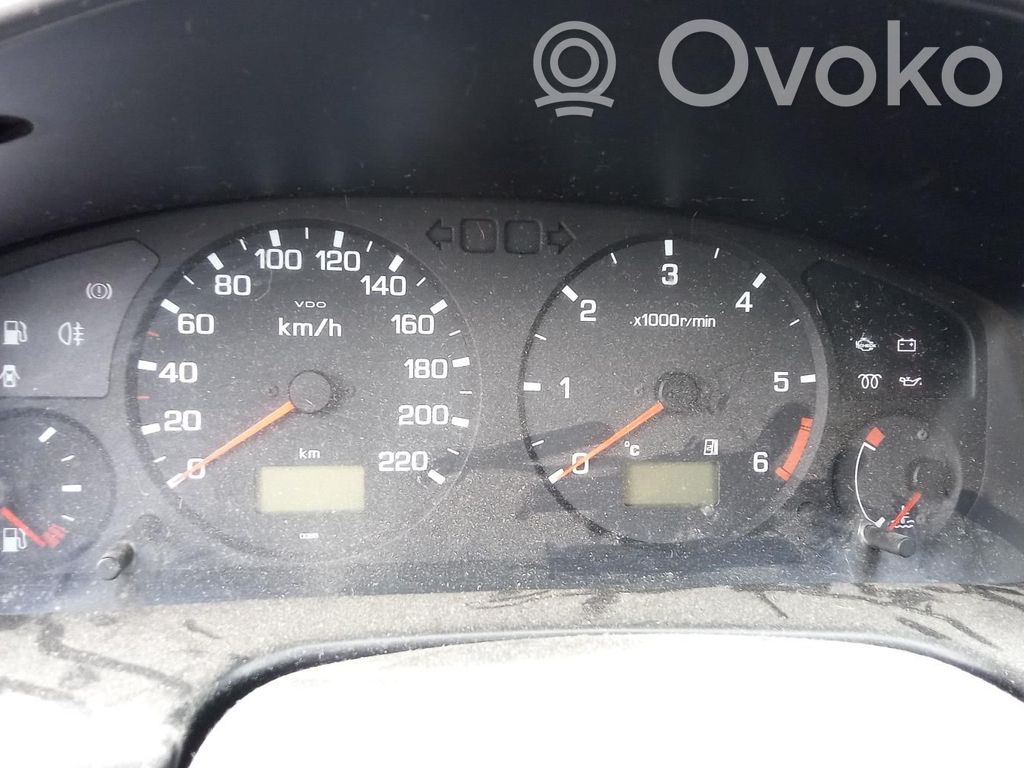 Nissan Primera Licznik / Prędkościomierz 