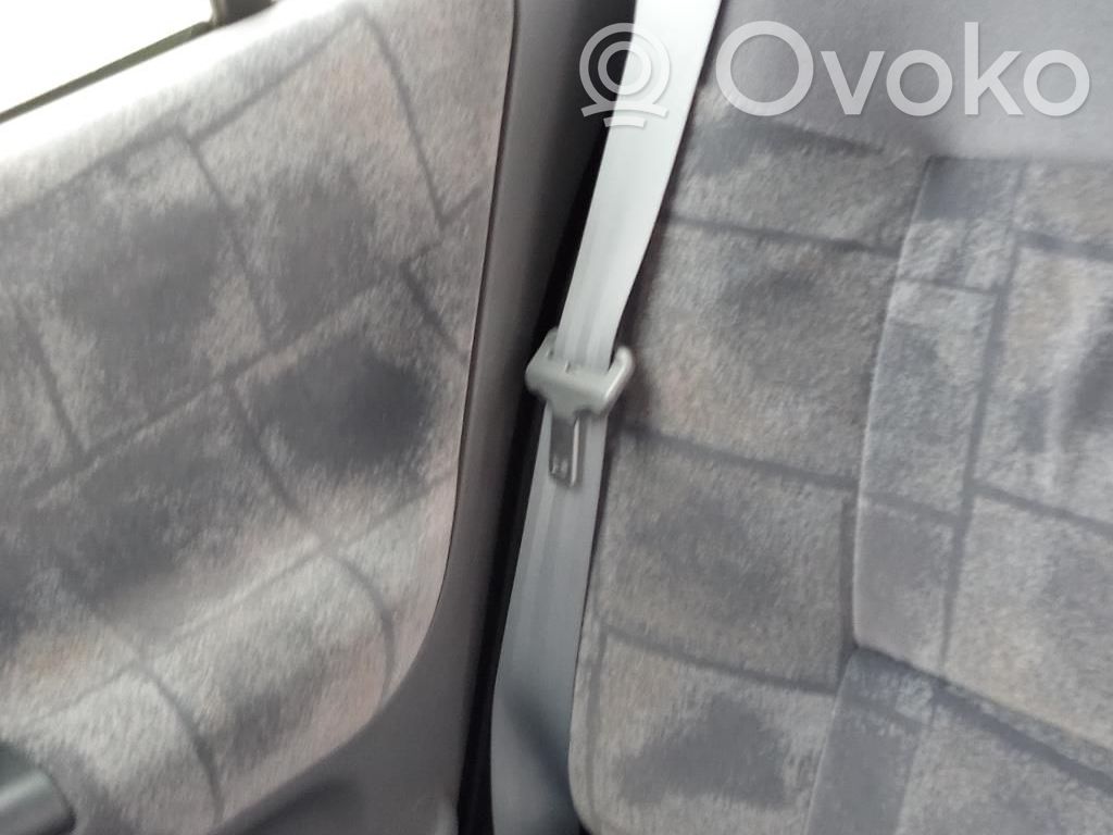Renault Megane I Cinturón trasero 