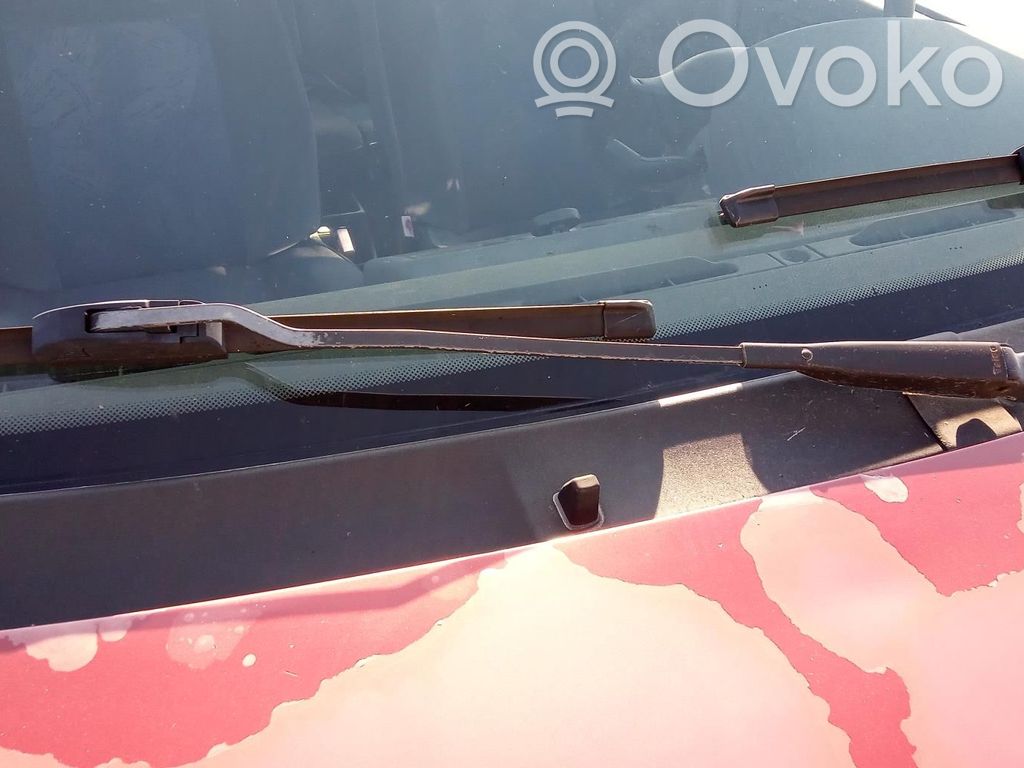 Renault Clio I Braccio della spazzola tergicristallo anteriore 