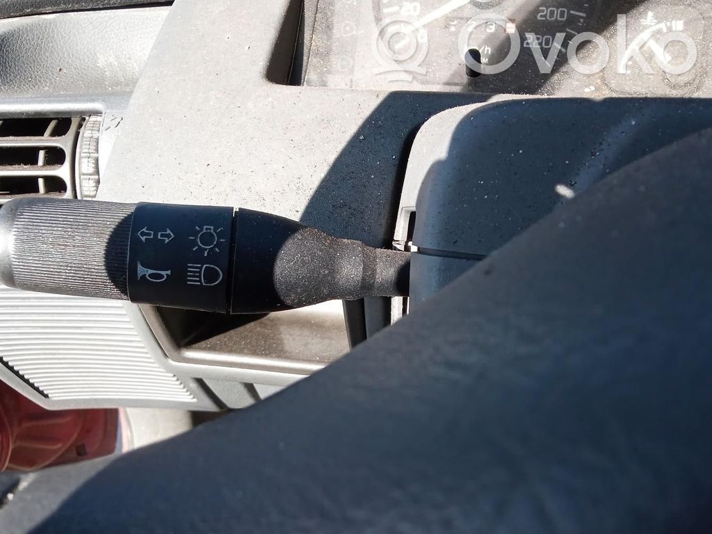 Renault Clio I Indicator stalk 