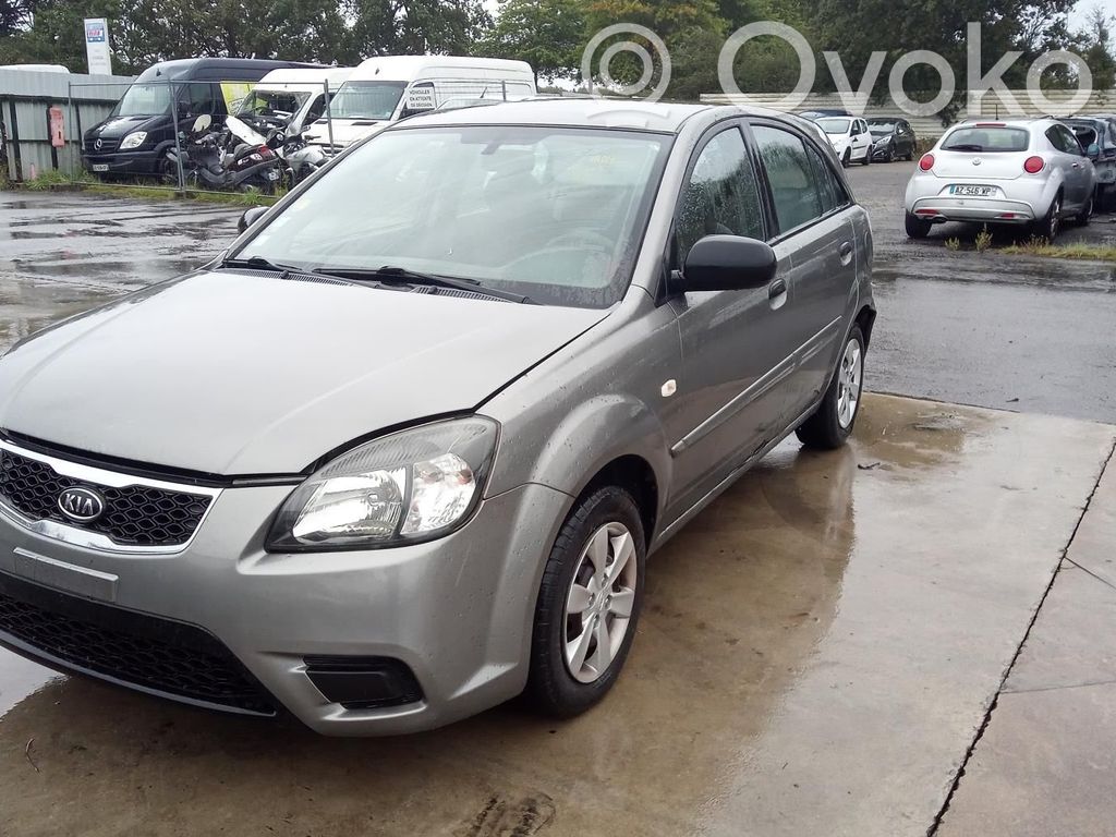 KIA Rio Etujarrusatula 