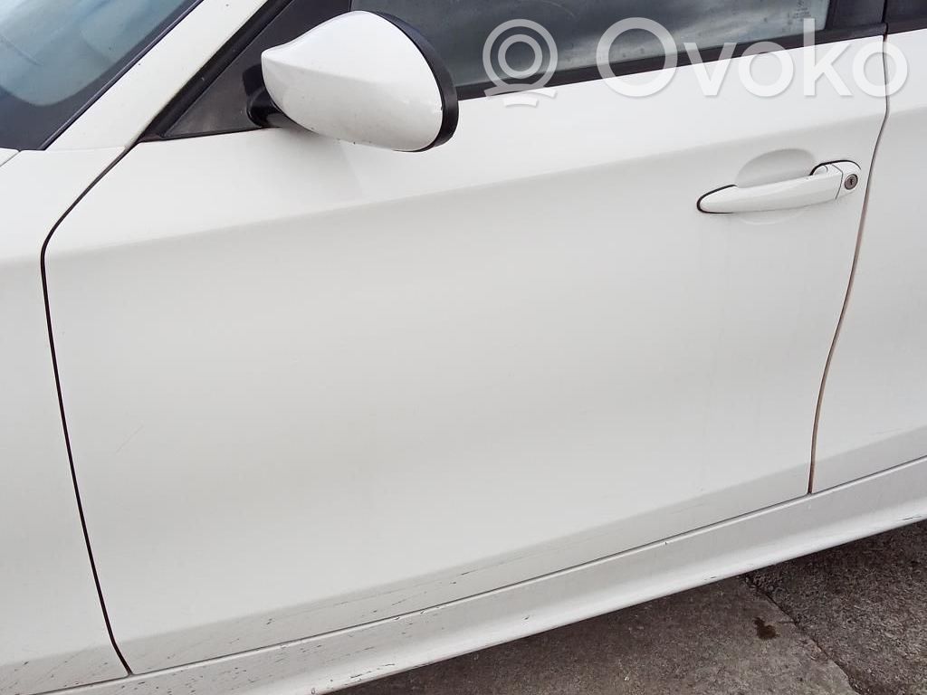 BMW 1 E81 E87 Szyba drzwi przednich 