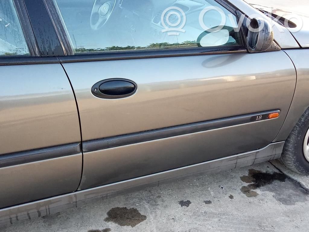 Renault Laguna I Drzwi przednie 