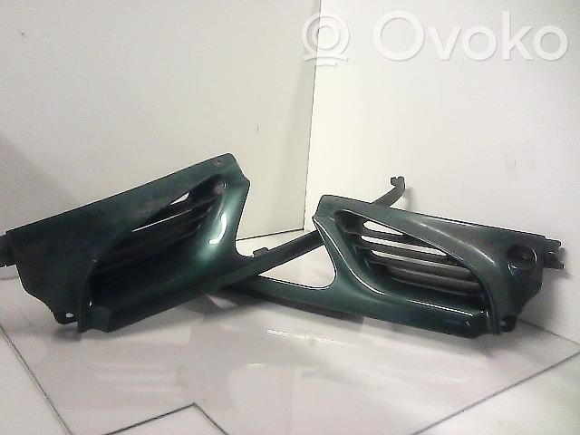 Renault Megane I Front grill 