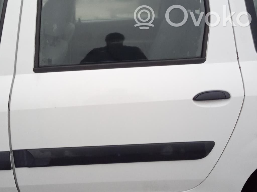 Dacia Logan I Puerta trasera 