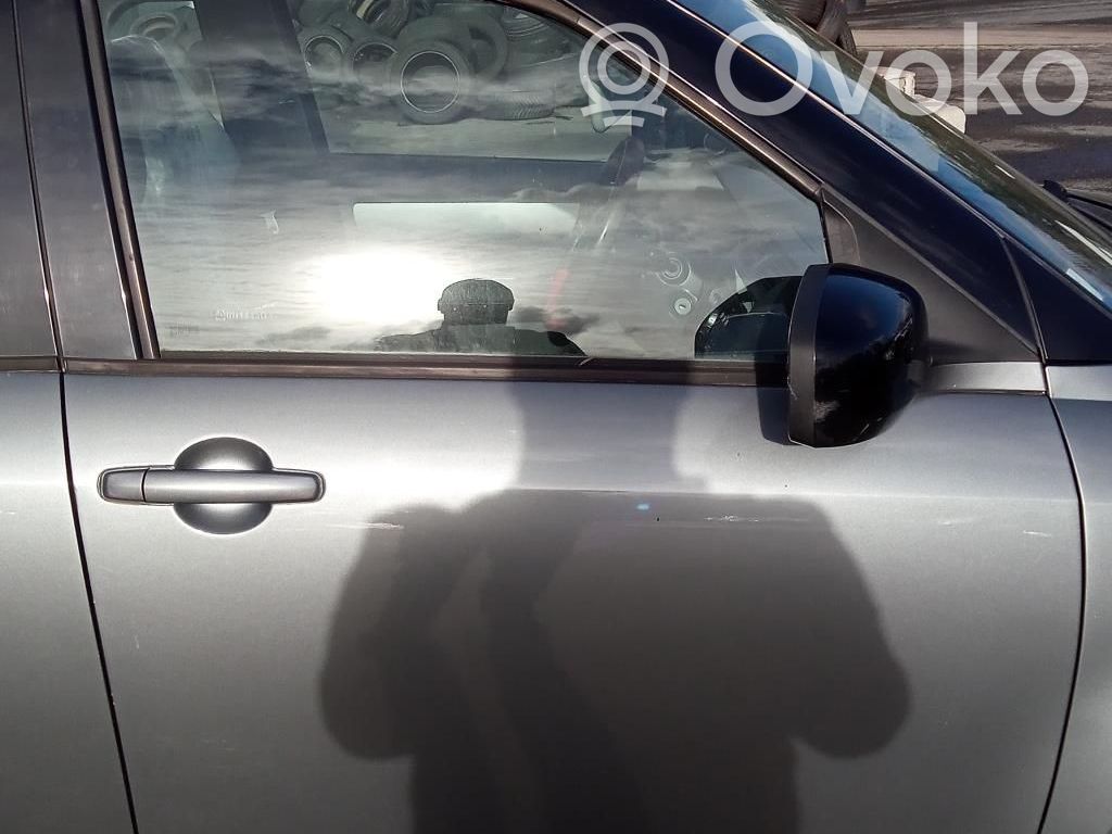 Suzuki SX4 Priekinės durys 