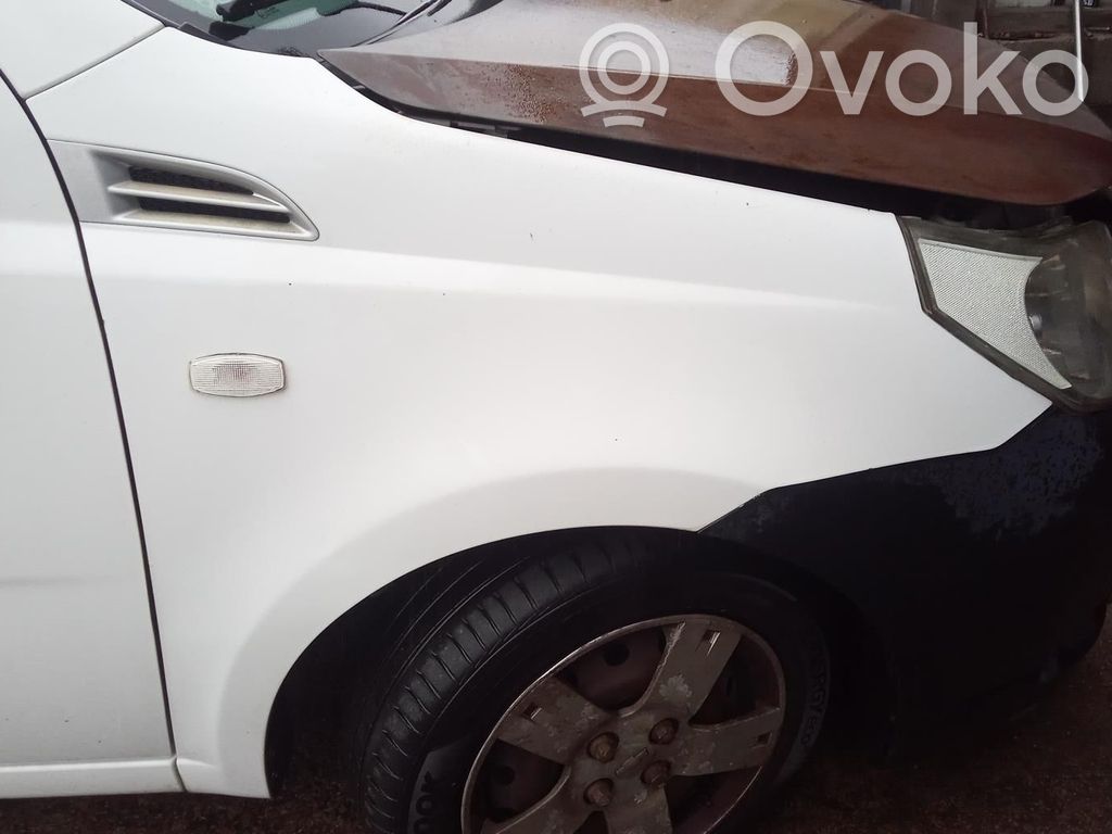 Chevrolet Aveo Sparnas 