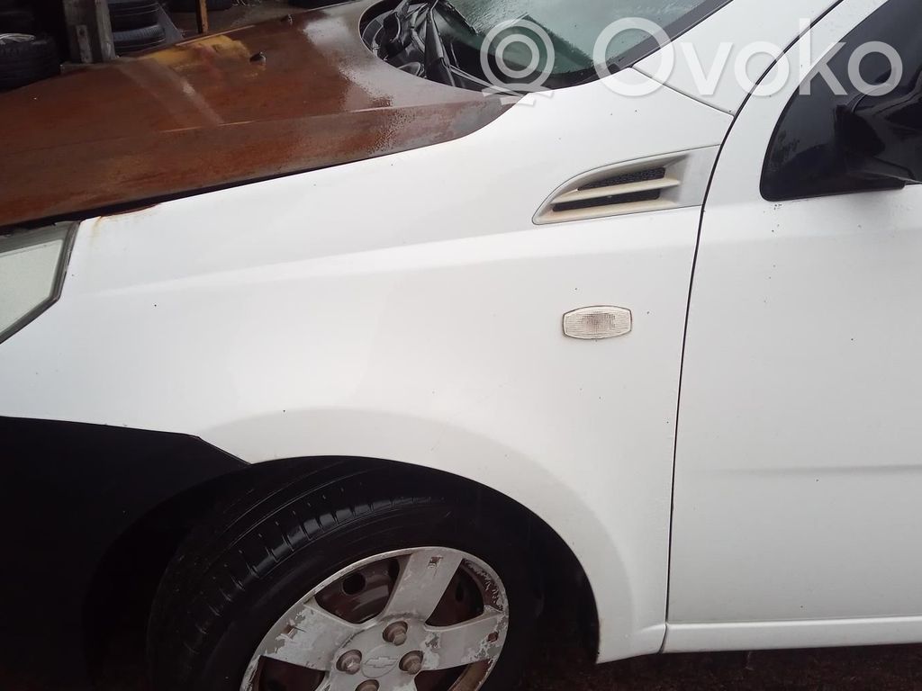Chevrolet Aveo Guardabarro 