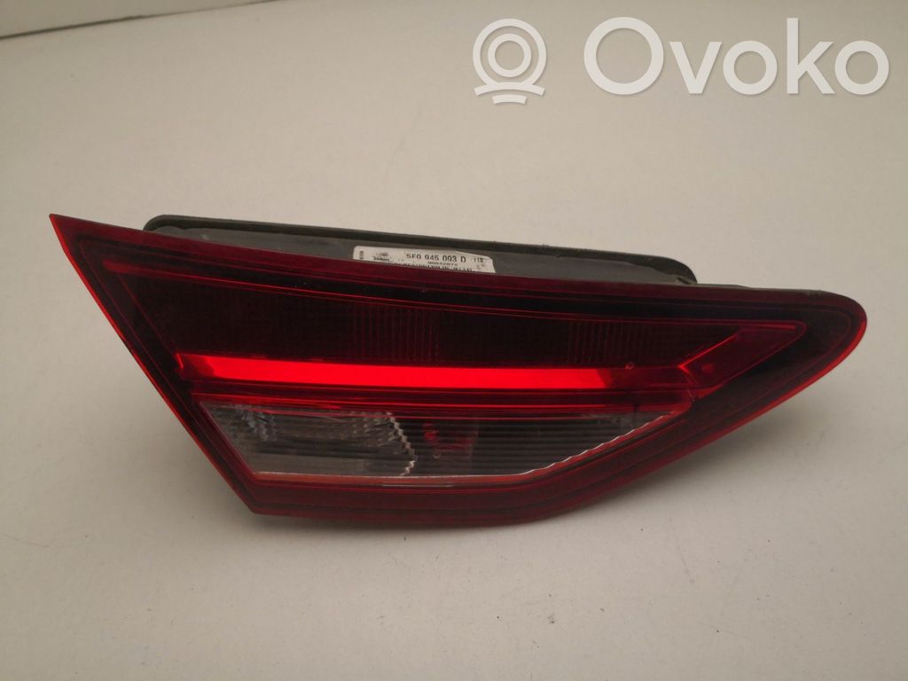 Seat Leon (5F) Aizmugurējais lukturis pārsegā 