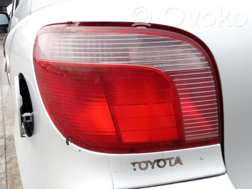 Toyota Yaris Lampa tylna 