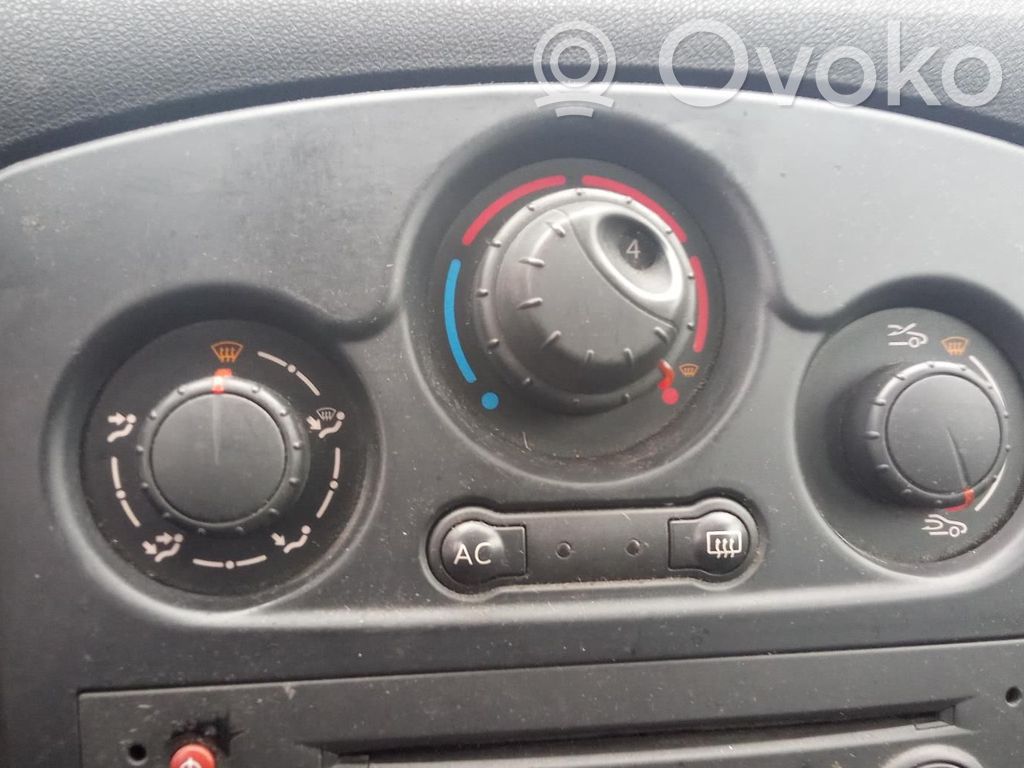 Renault Clio III Climate control unit 
